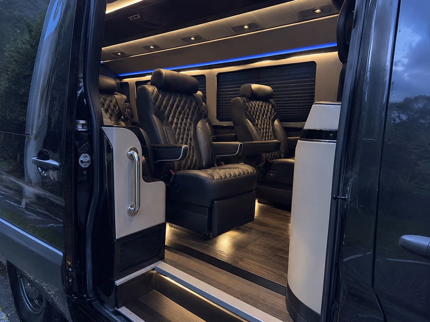 new haven bachelor bachelorette transportation